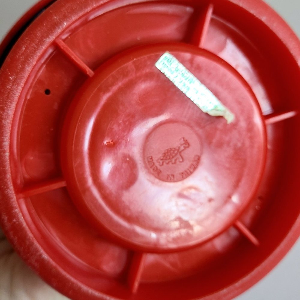 Vintage red thermos. Made in Taiwan - Picture 4 of 7